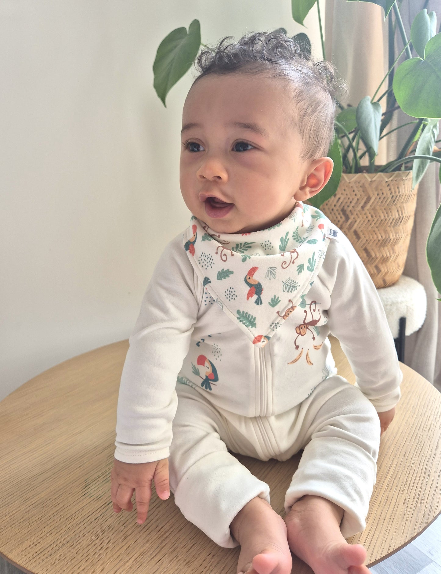BAVOIR_BANDANA_BEBE_EN_COTON_BIO_JUNGLE